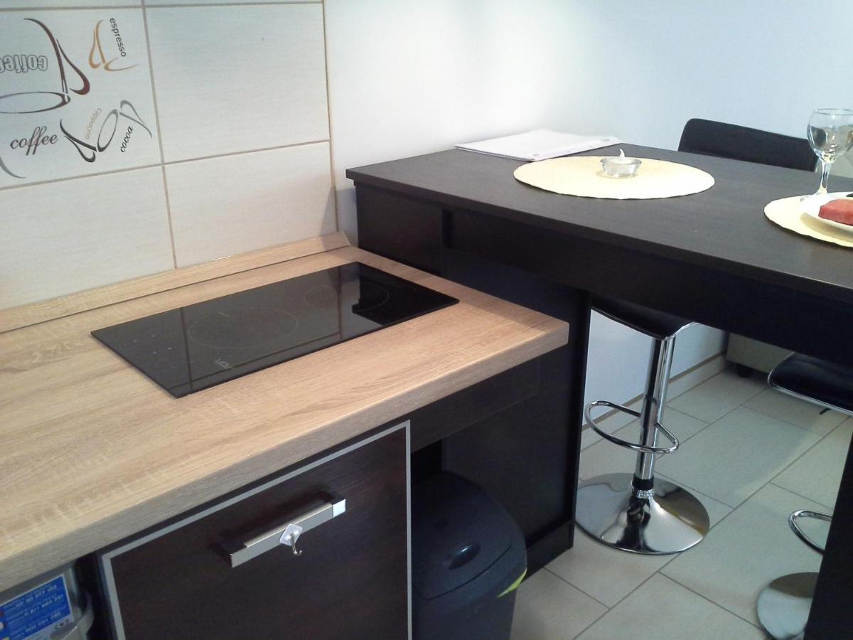 Alexandra Apartment Hajduszoboszlo - Chic Flat Экстерьер фото