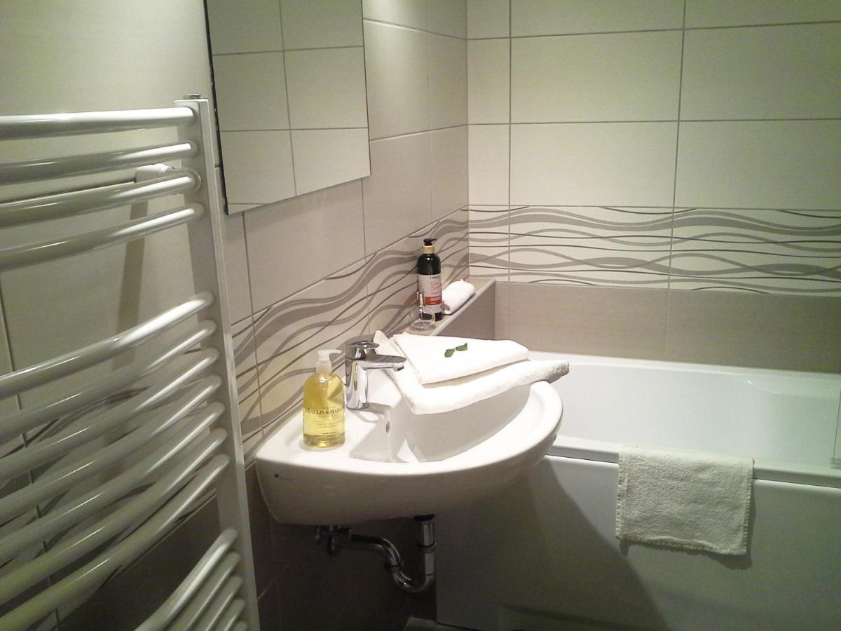 Alexandra Apartment Hajduszoboszlo - Chic Flat Экстерьер фото